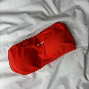 Dfyne Impact Backless Bandeau in Chili